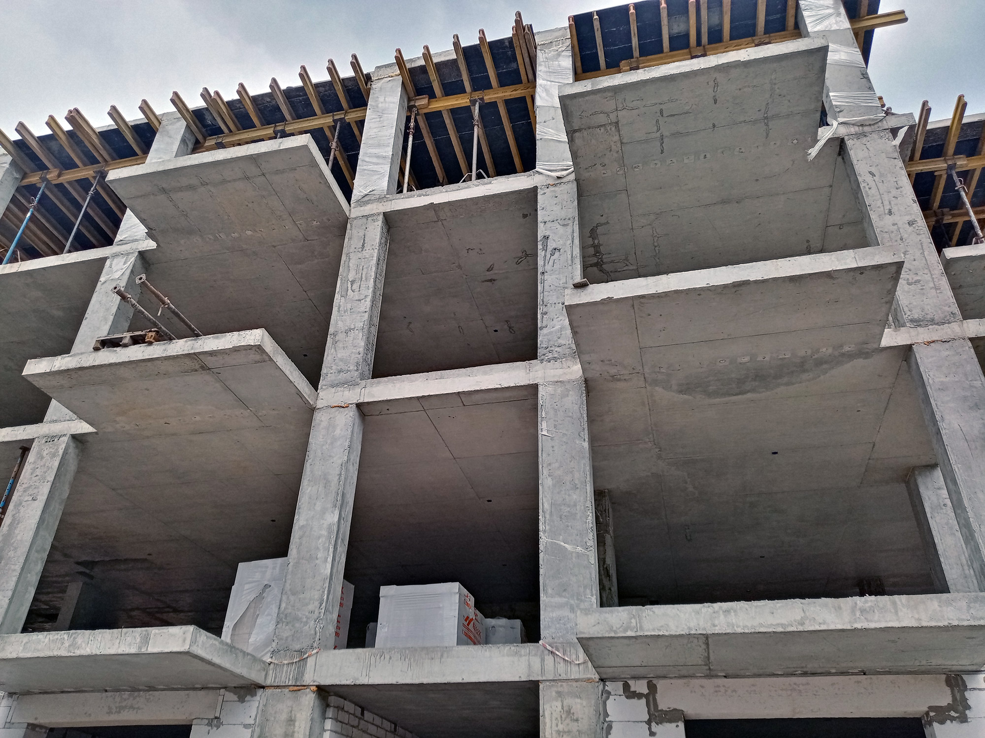 применение бетонных колонн в монолитном строительстве
